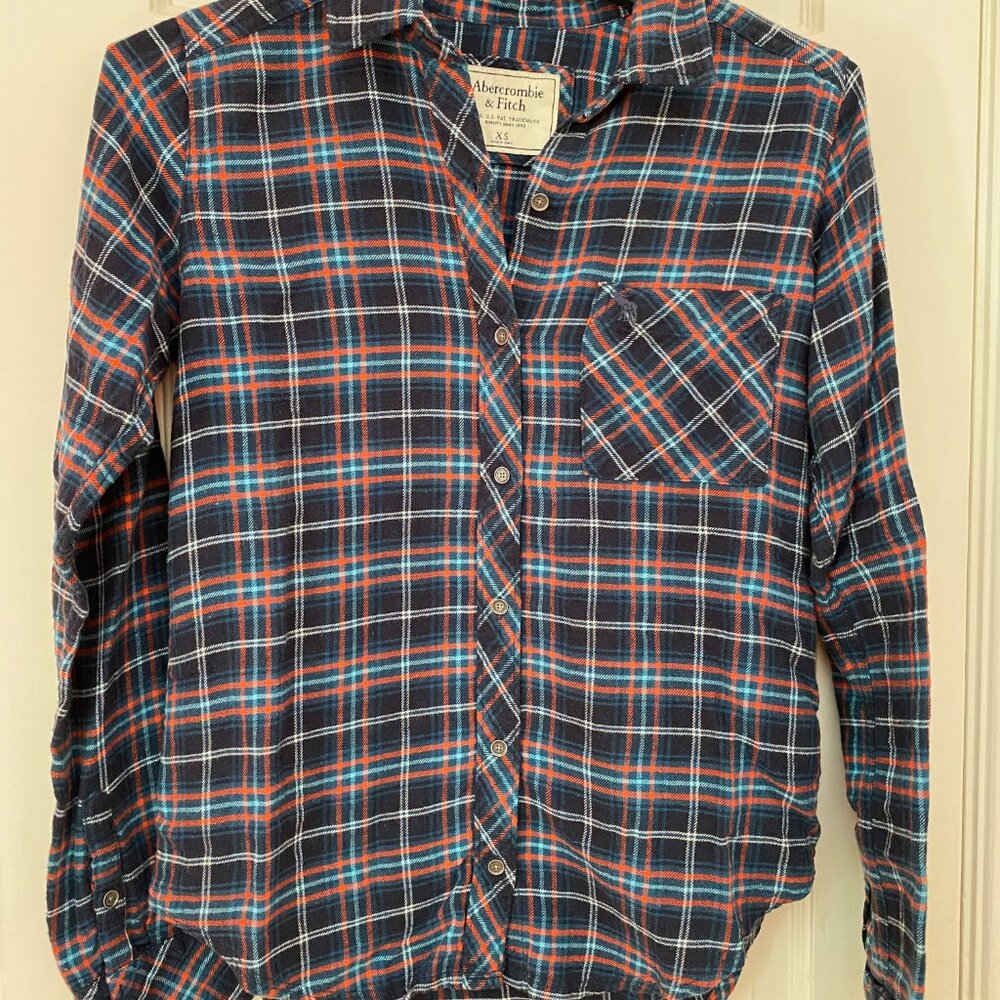 Abercrombie and Fitch Blue Plaid Button Down Long Sleeve